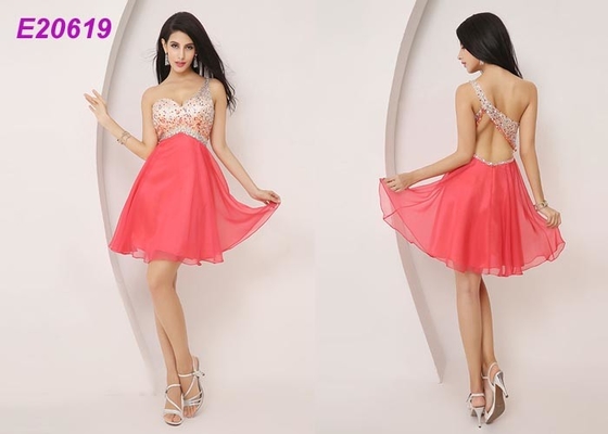 Knee Length Ladies Graduation Party Dress , Plus Size Red A Line Cocktail Dress
