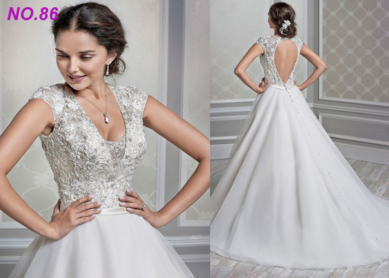 Shaped Princess Style Wedding Dresses / Beads Decoration Princess Ball Gowns