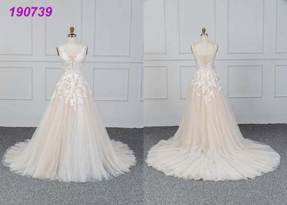 Pretty Practical Brides White Ball Gowns , Lace Ball Gown Wedding Dress Spring And Summer